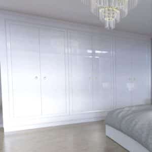 Duża biała szafa glamour do sypialni