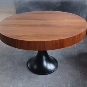 Stół okrągły drewniany na jednej nodze
