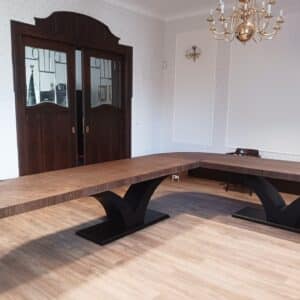 duzy stol konferencyjny art deco w ksztalcie u 1