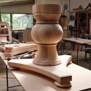 noga toczona drewniana pracownia meblarska
